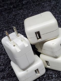 Apple 12W USB power adapter for iphone/ipod