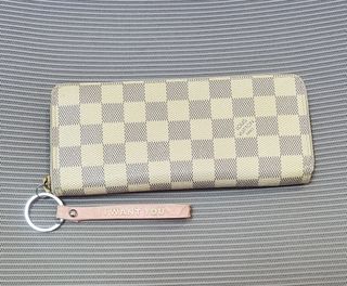 Shop Louis Vuitton Twist compact wallet (M64414) by CATSUSELECT