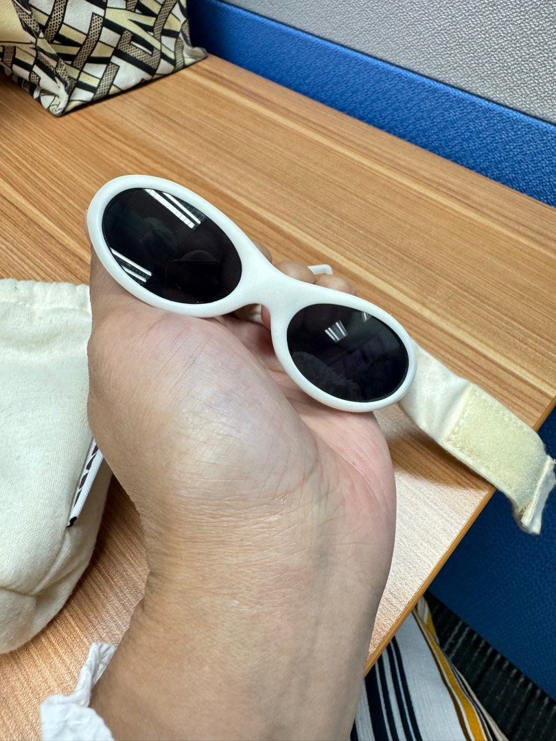 Beaba baby 2025 sunglasses