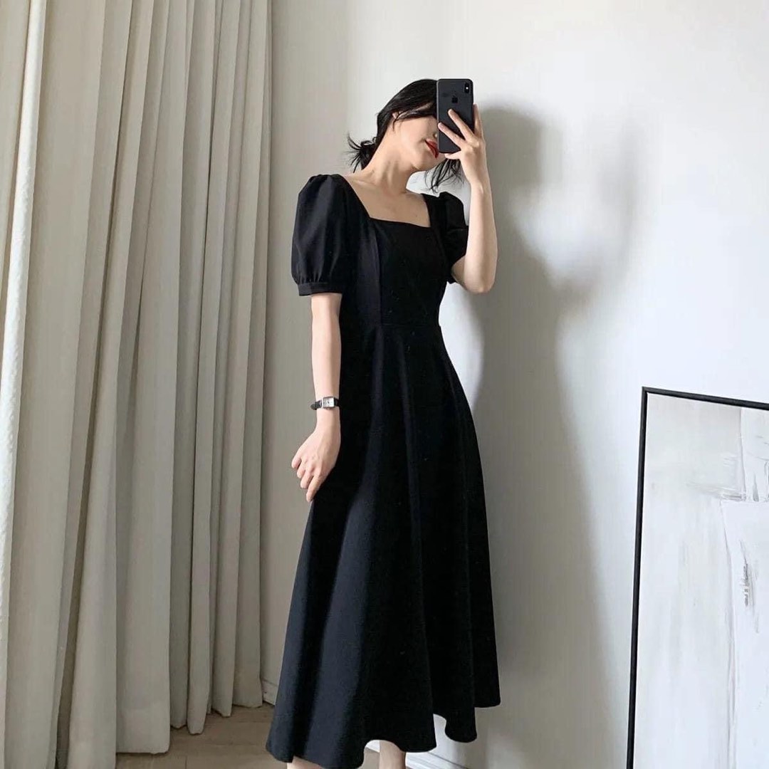 BLACK MIDI DRESS, Women's Fashion, Dresses & Sets, Dresses on Carousell