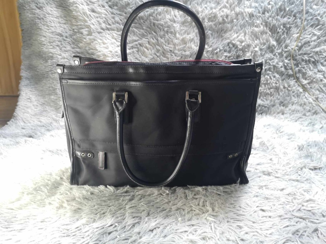 Black Zipper Laptop Bag, Computers & Tech, Parts & Accessories, Laptop