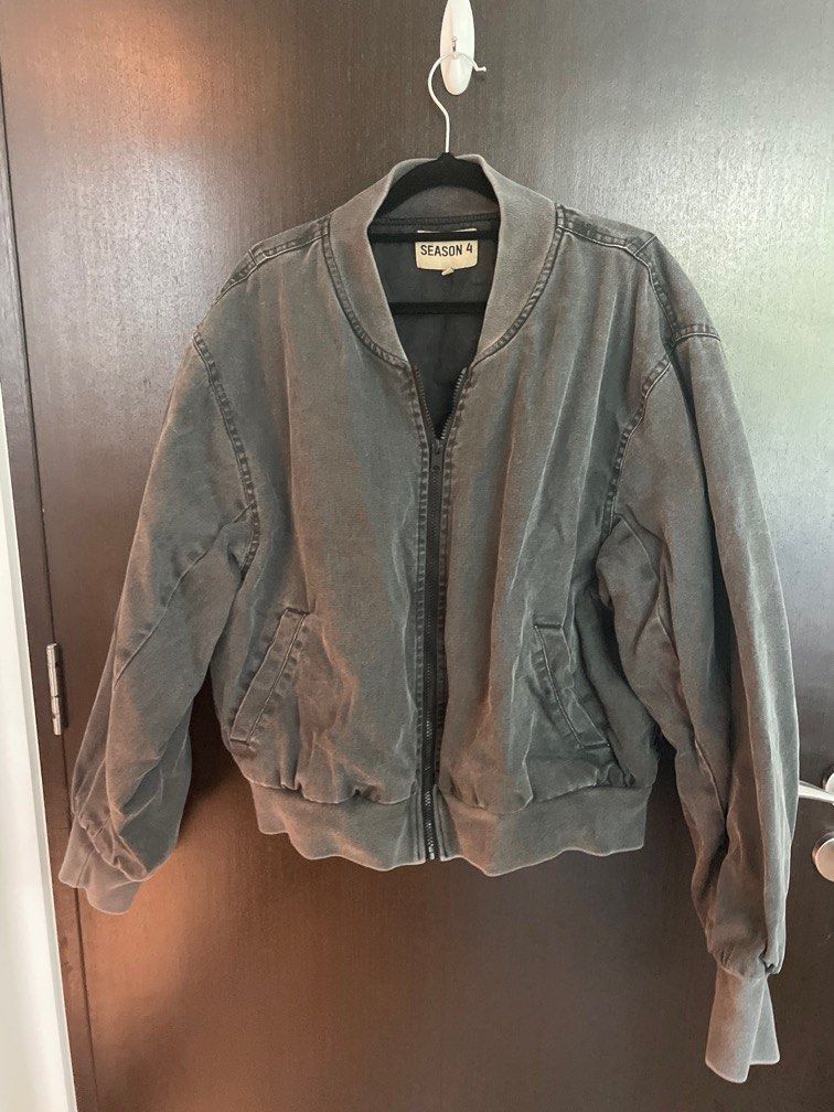 Yeezy season 4 bomber hotsell