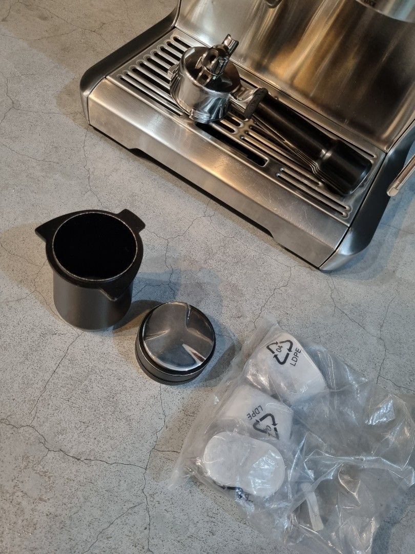 Breville barista express BES870BSS (US SET110v), TV & Home Appliances