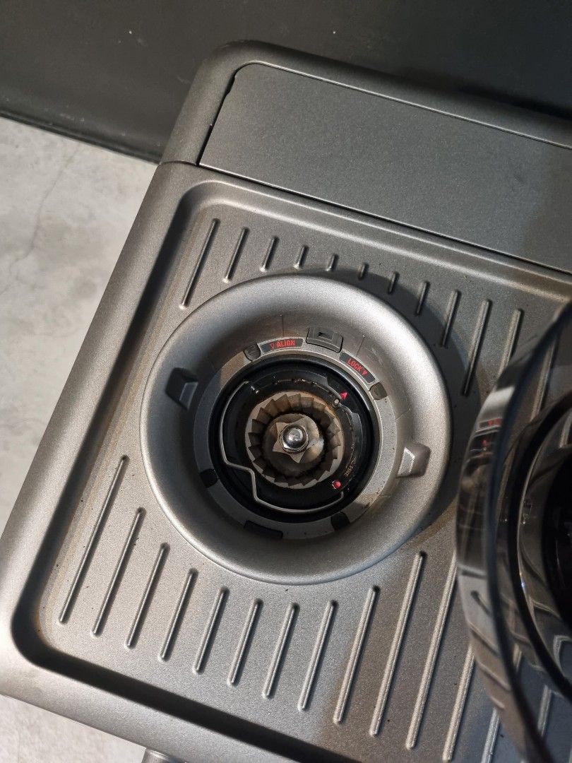 Breville barista express BES870BSS (US SET110v), TV & Home Appliances