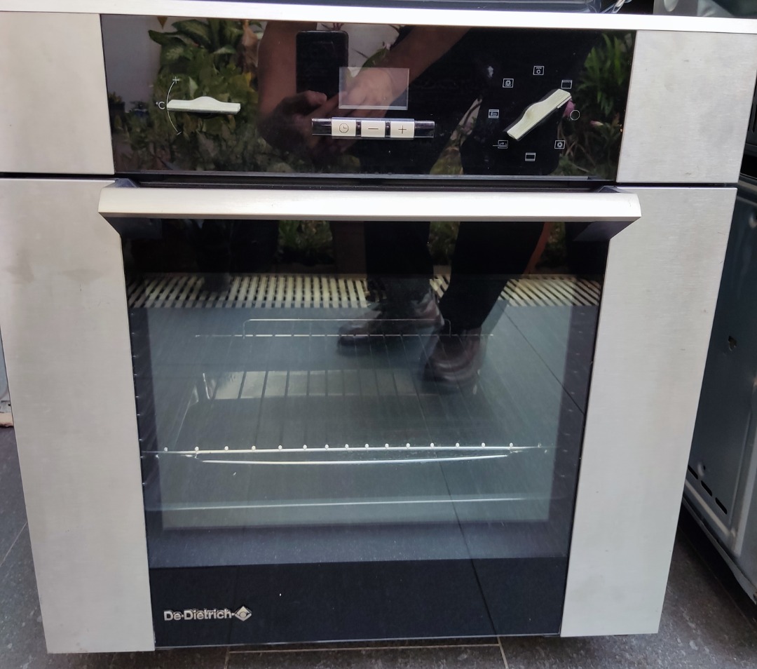 Built in oven (warranty), TV & Home Appliances, Kitchen Appliances