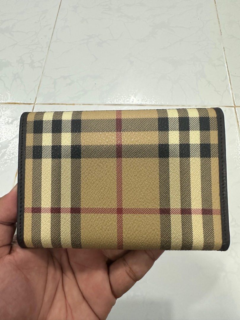 Burberry wallet novacheck 2025
