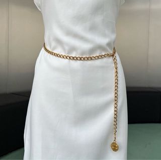 CHANEL Vintage Gold CC Medallion Chain Belt Collection 28 - Timeless  Luxuries