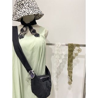CHILD 五花肉 歐若拉的蕾絲絲巾 黑色