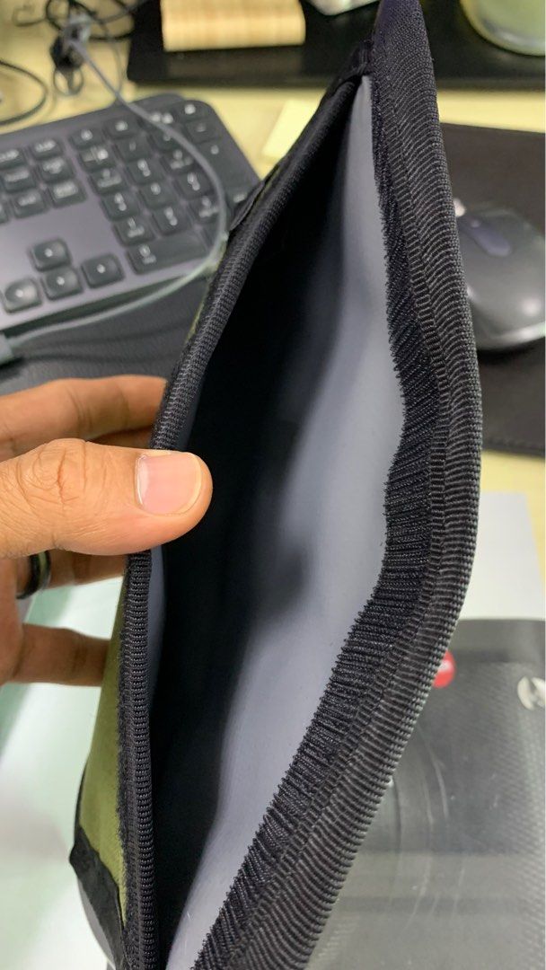 Chrome small store utility pouch