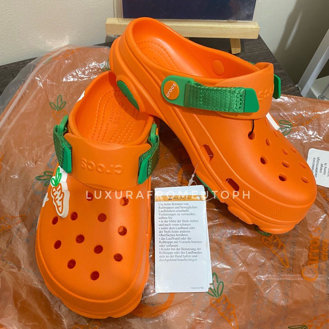 Crocs original carrots collab limited edition, Women's Fashion