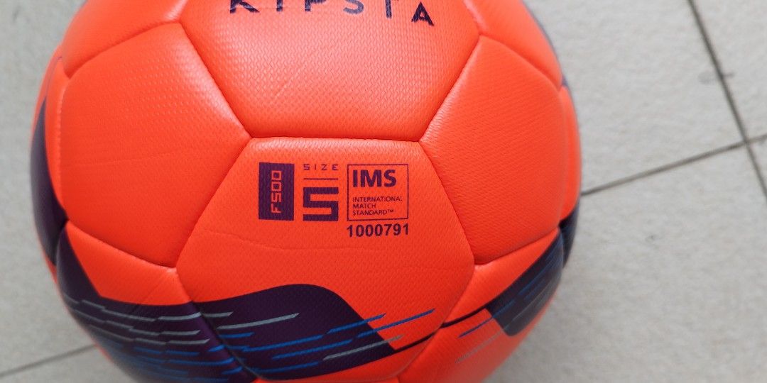 decathlon football trainers