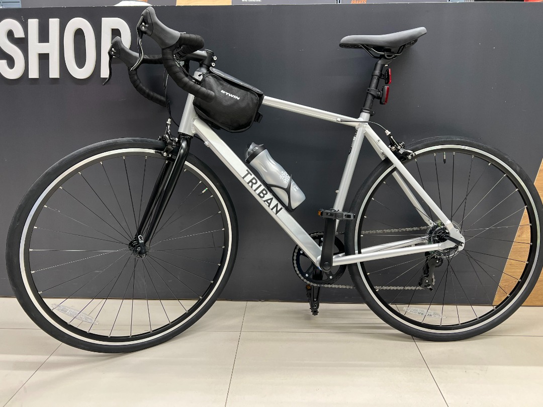 Decathlon road bike rc100, Sports Equipment, Bicycles & Parts, Bicycles