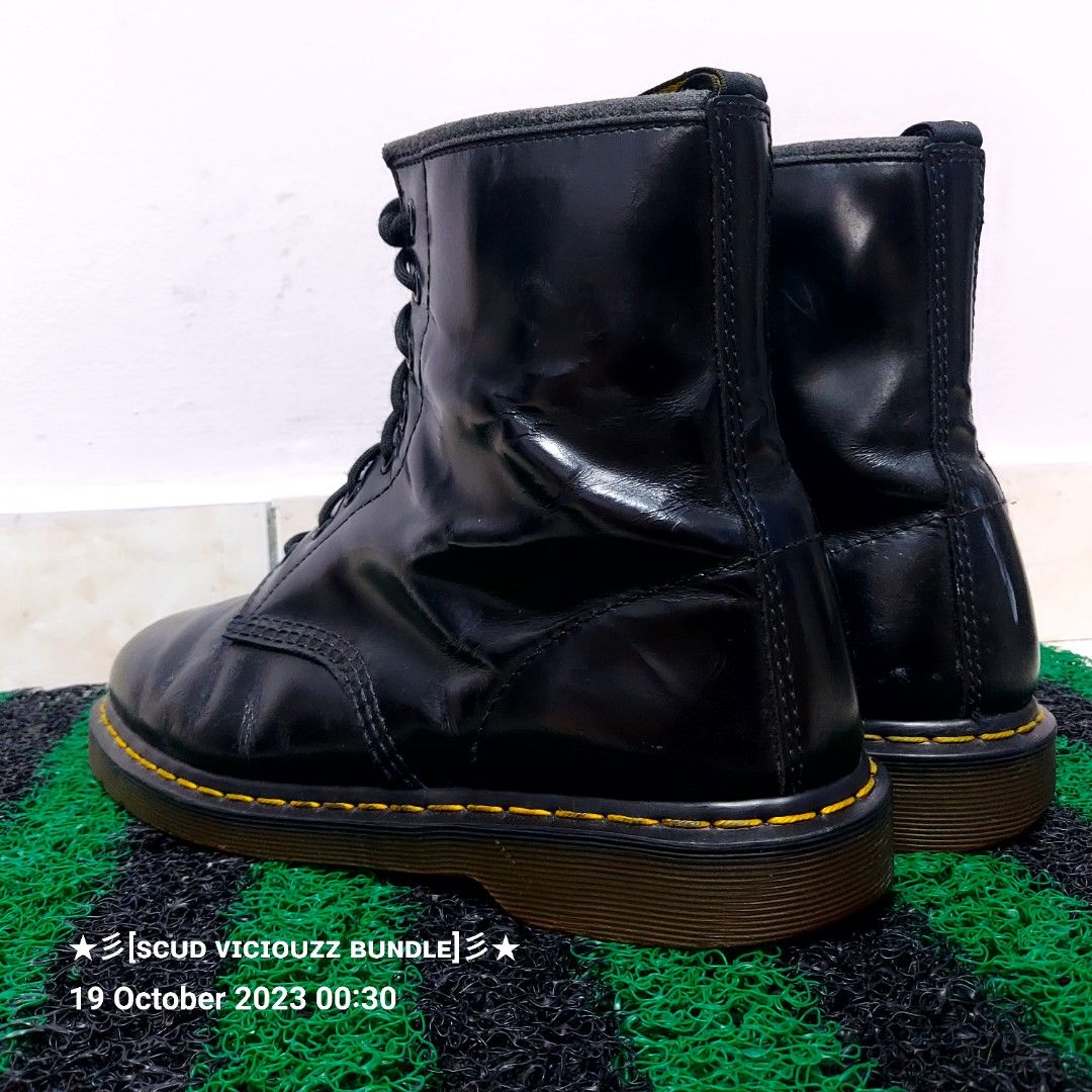 Dr martens deals krack uk