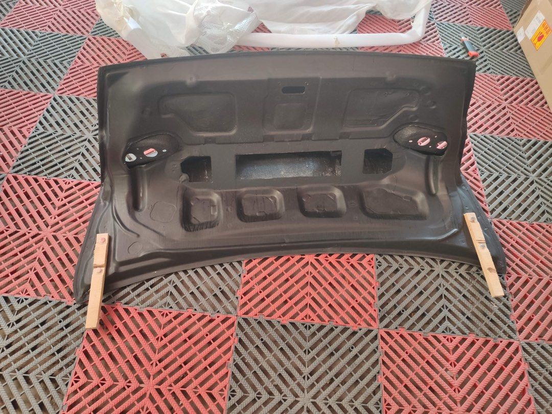 Evo X CF Ducklip Boot, Car Accessories, Accessories on Carousell