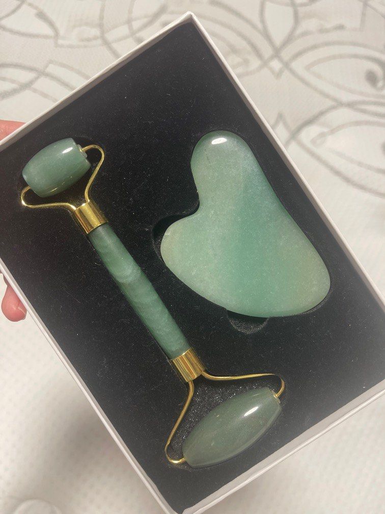 Facial roller & Gua sha kit, Beauty & Personal Care, Face, Face Care on