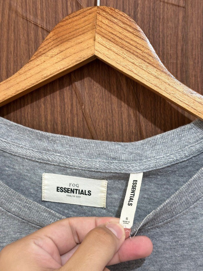 fear of god pacsun essentials sweatshirt small oversized fits Large (23x31) (Category: Tshirts & Polo Shirts ) located in Los Banos. Submitted by streetwear.collections (Listing ID 1260681085, Image 3). Description: fear of god pacsun essentials sweatshirt small oversized fits Large (23x31) excellent condish Php 3000 Thanks!.