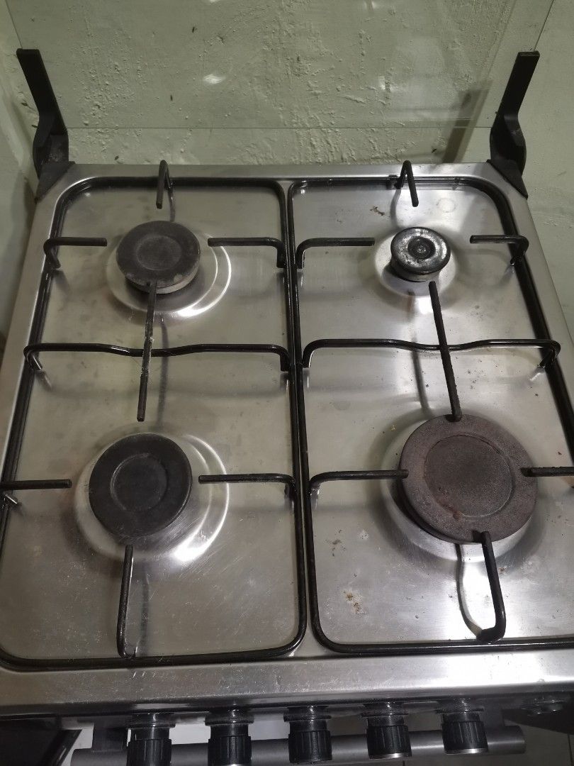 Fujidenzo Gas Range. Please read the description. Info included on