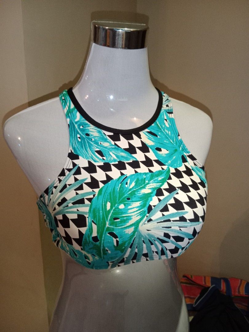 Gianni Bini Checkered Leaf Swimsuit Top Women s Fashion Swimwear