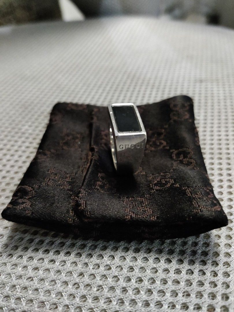 Gucci cheap onyx ring