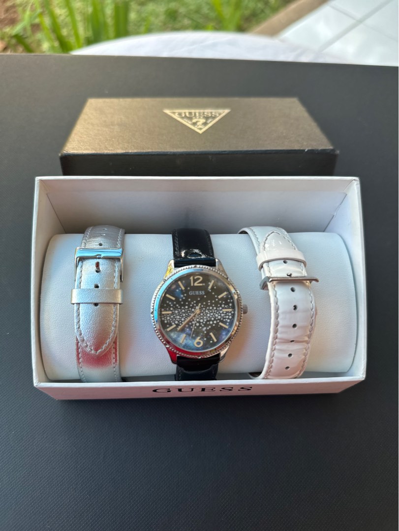 Guess Watch 3 Straps original, Fesyen Wanita, Jam Tangan di Carousell