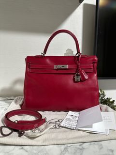 HERMÈS  ROUGE H COURCHEVEL KELLY RETOURNE 32 WITH GOLD HARDWARE