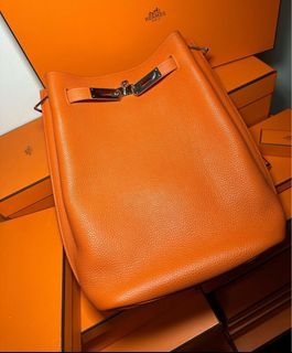 Hermès Kelly 28 Ostrich Gold / Rouge Vif | SACLÀB