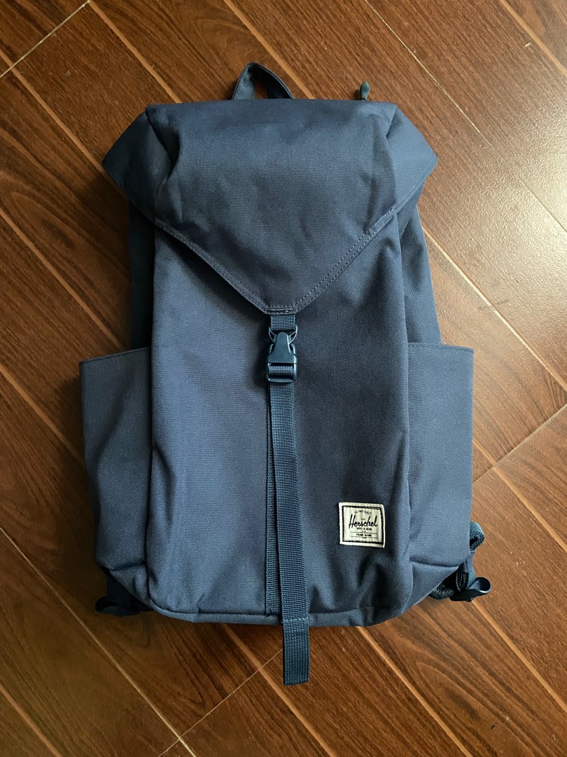 Herschel Thompson (17 Liters), Men's Fashion, Bags, Backpacks on Carousell