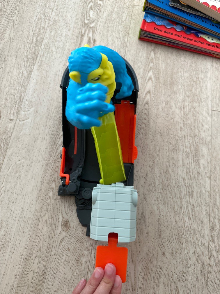 Hot wheels outlet monkey track