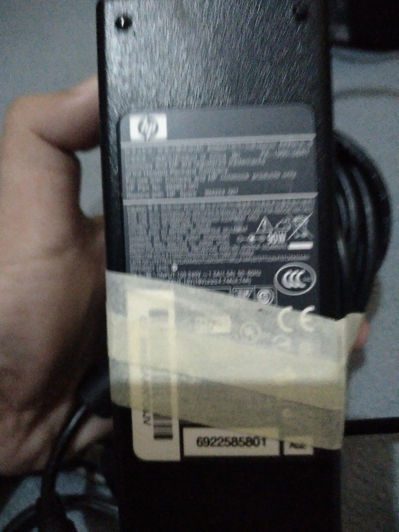 HP AC Adapter (Category: Cables & Adaptors) located in Cainta. Submitted by allordekim0 (Listing ID 1260651010, Image 2). Description: ORIGINAL.
