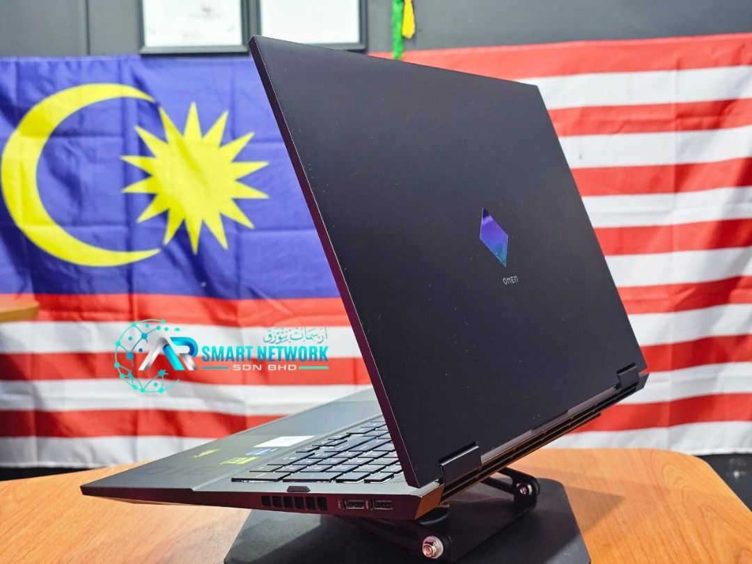 HP OMEN GAMING LAPTOP i711800H 8 CORES RTX 3060 6GB 16GB RAM
