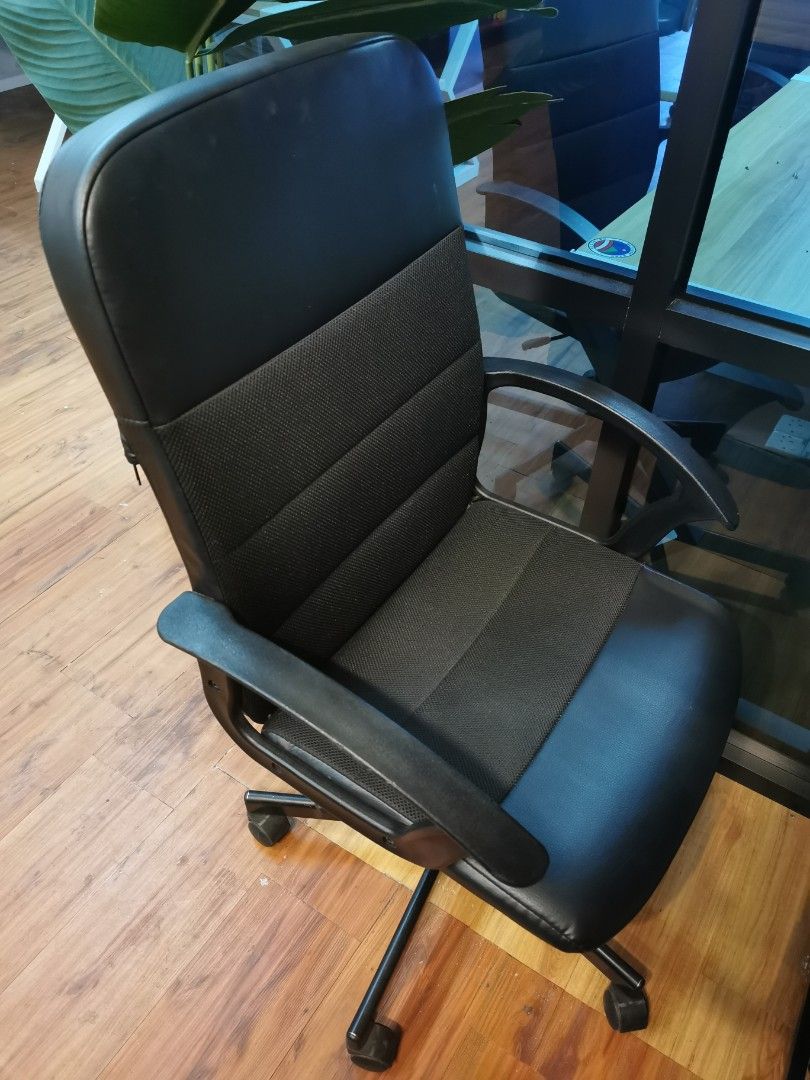 Ikea renberget store swivel chair review
