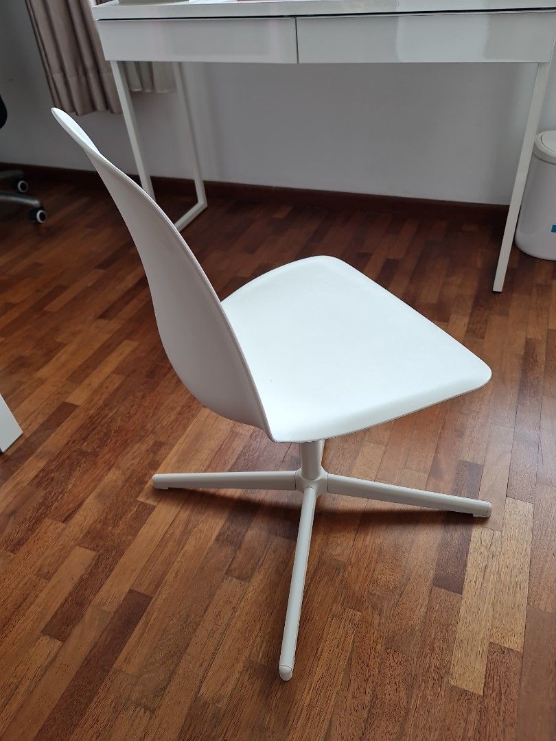 Leifarne swivel top chair review