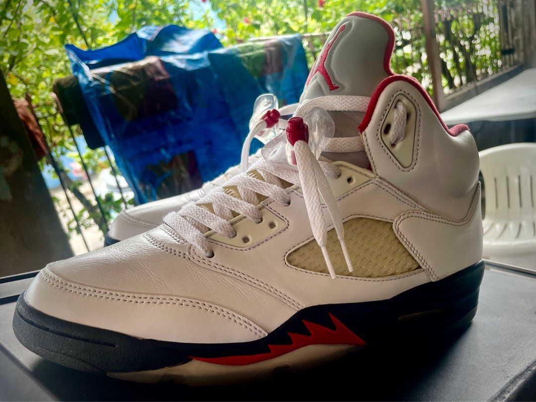 Jordan 5 Fire Red