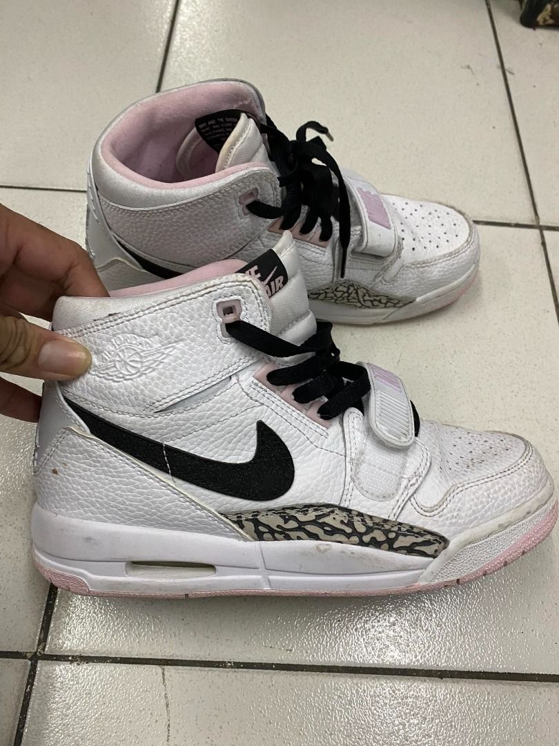 Jordan discount legacy pink
