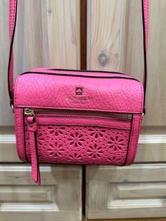 Kate Spade Rosie Small Flap Crossbody in Candied Cherry, Luxury, Bags &  Wallets on Carousell