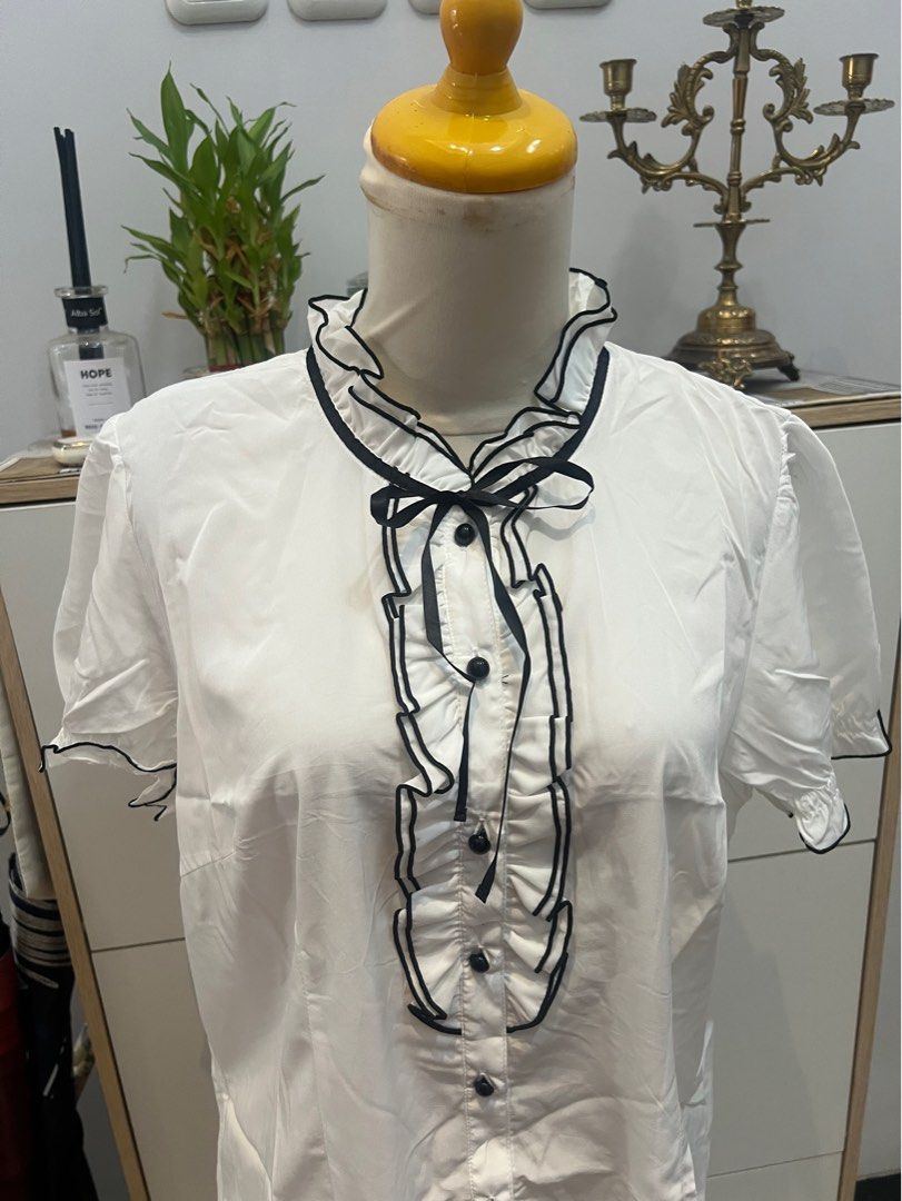 Kemeja Putih Lengan Pendek Pita Hitam Kemeja Putih Ruffle Kemeja Putih Kawai Ld 100 Cm Kemeja Putih Lengan Pendek Pita Hitam Kemeja Putih Ruffle Kemeja Putih Kawai Ld 100 Cm