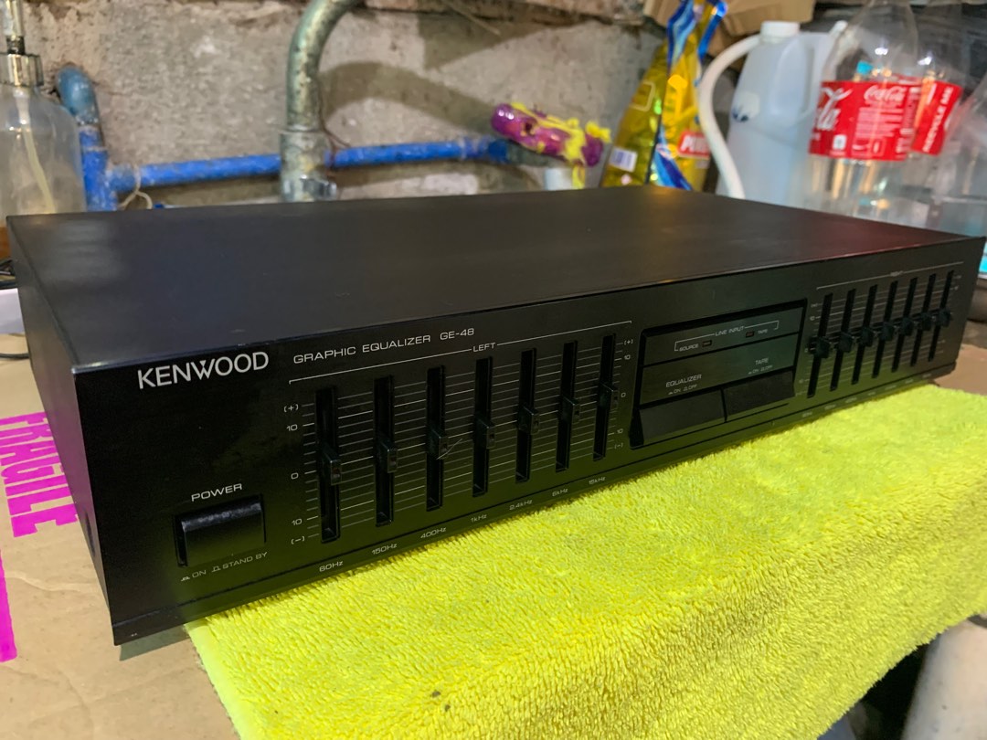 KENWOOD GRAPHIC EQUALIZER GE48 AC 110220 VOLTS 50/60 HZ 5 WATTS MADE