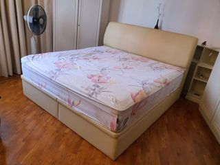 (Category: ) located in . Submitted by luxurleee (Listing ID 1260669032, Image 1). Description: .