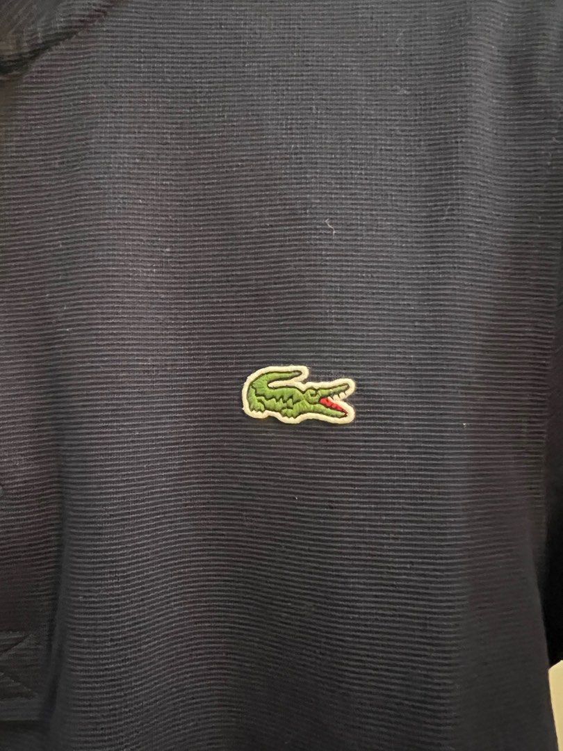 lacoste sport (Category: Activewear) located in Quezon City. Submitted by ayan27 (Listing ID 1260650787, Image 3). Description: sobrang bago pa po nya lalo sa personal bili ko po sa kanya 4k mahigit masikip nlang po skin .