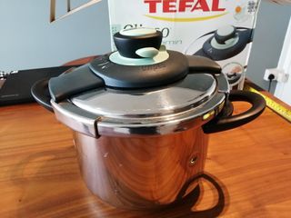 https://media.karousell.com/media/photos/products/2023/10/18/like_new_tefal_pressure_cooker_1697615925_af19673f_progressive_thumbnail.jpg