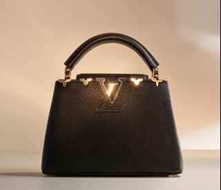 Louis Vuitton Leather Capucines XS Wallet - Pink Wallets, Accessories -  LOU493479