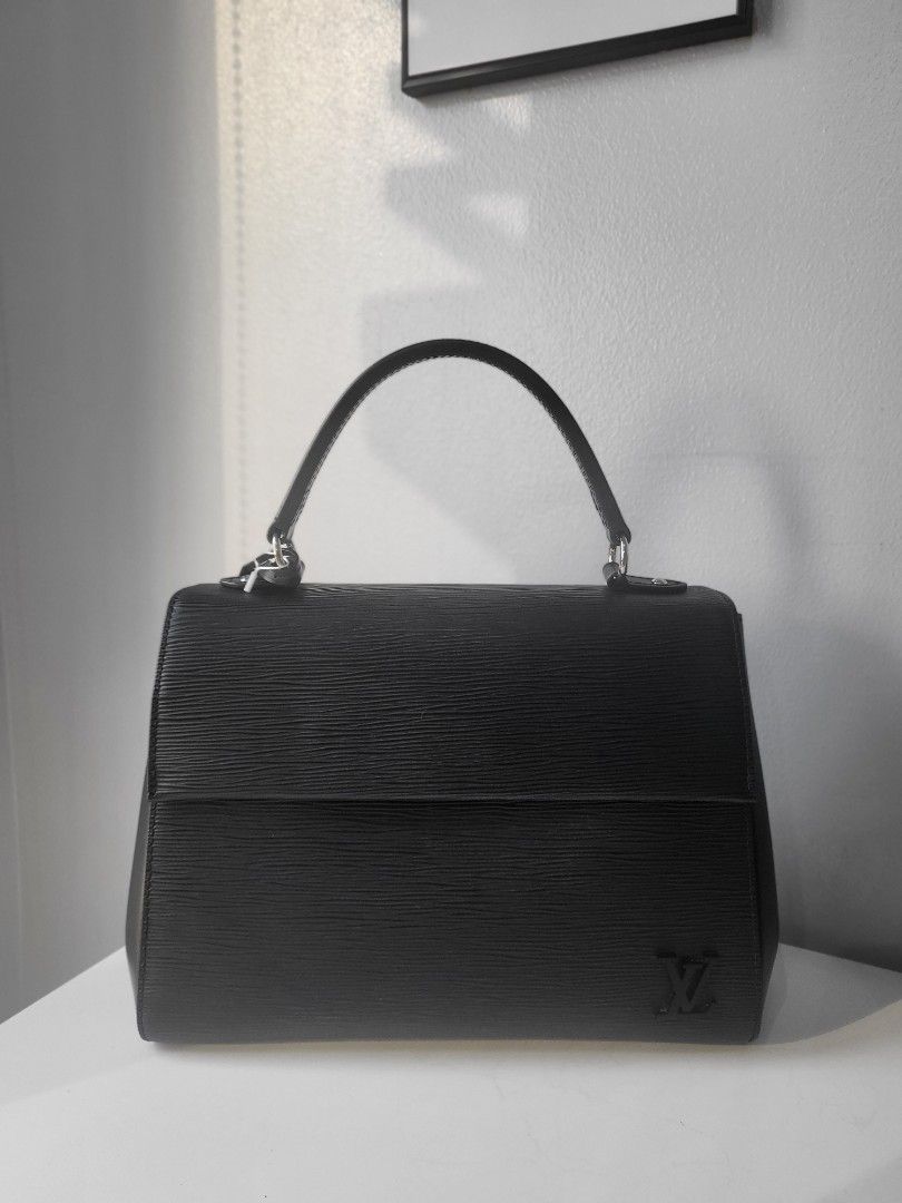 Louis Vuitton Cluny MM Epi Noir - SOLD