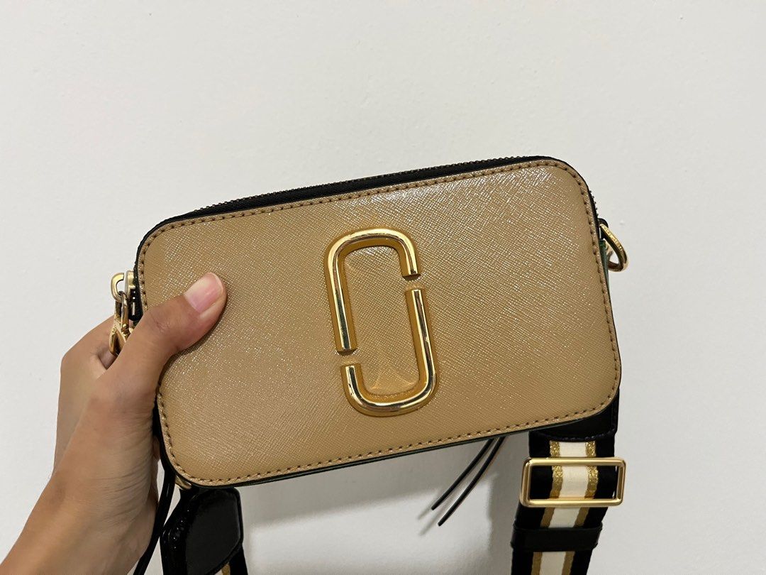 Marc jacobs snapshot bag new arrivals gold