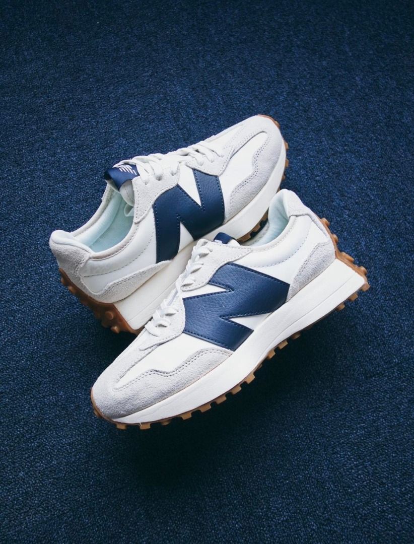 327 Low-Top Sneakers in Moonbeam with Outerspace main image 1
