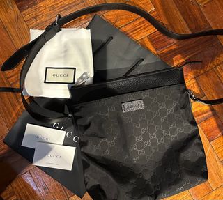 (Category: ) located in . Submitted by lux4less4u (Listing ID 1260650173, Image 1). Description: .