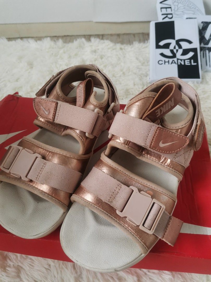 Nike canyon women's on sale sandal