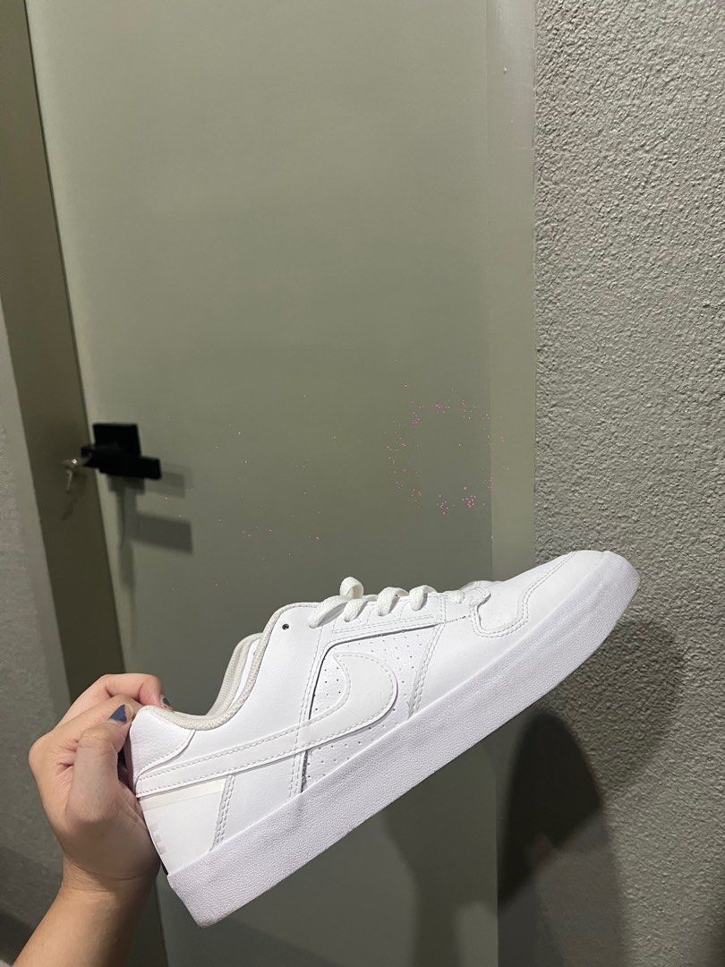 Nike sb delta force vulc hot sale white 2019