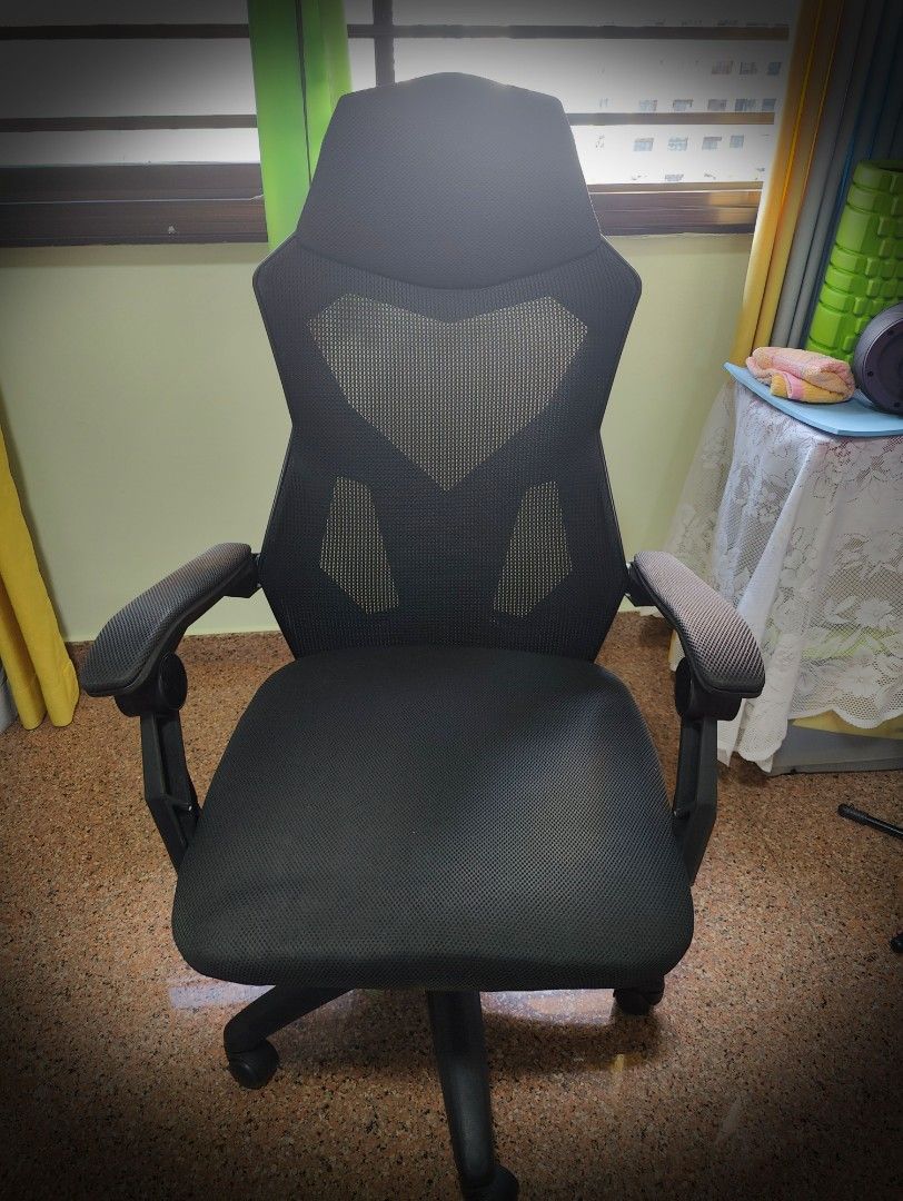 Typhoon pro gaming 2025 high back chair black