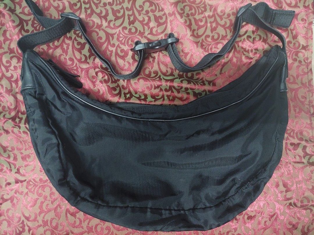 Onitsuka tiger hot sale sling bag