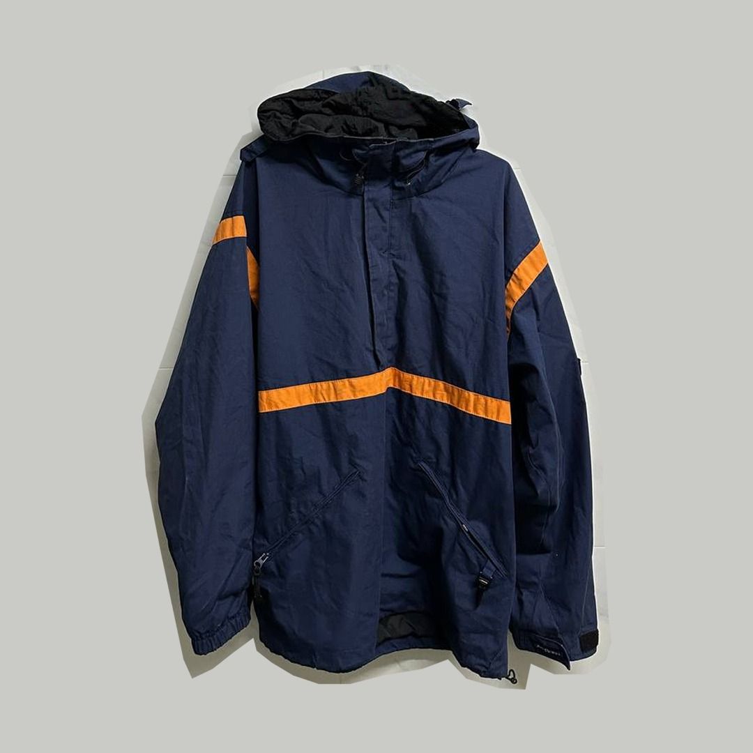 OUTER JACKET L/XL (Category: Coats, Jackets and Outerwear) located in Kuala Lumpur. Submitted by asdfghraaf (Listing ID 1260761921, Image 2). Description: ***SELLING FAST*** FITS L/XL SELLING FOR RM30.